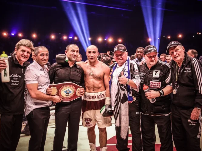 Arthur-Abraham-Robin-Krasniqi-16