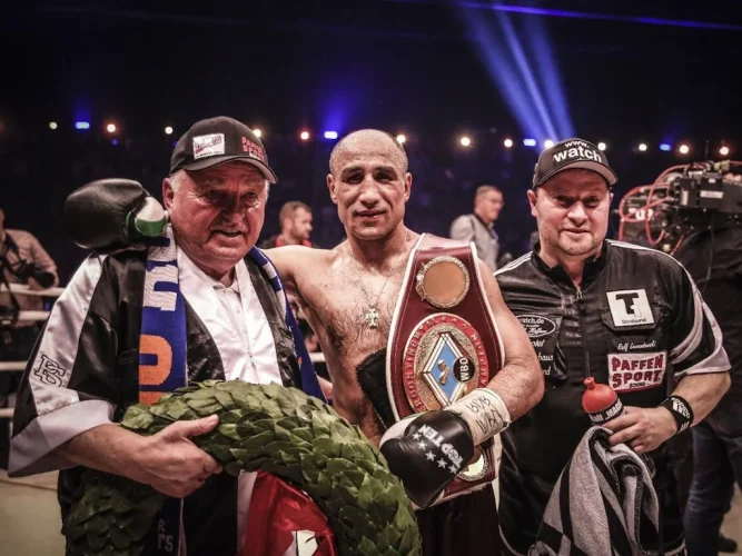 Arthur-Abraham-Robin-Krasniqi-9